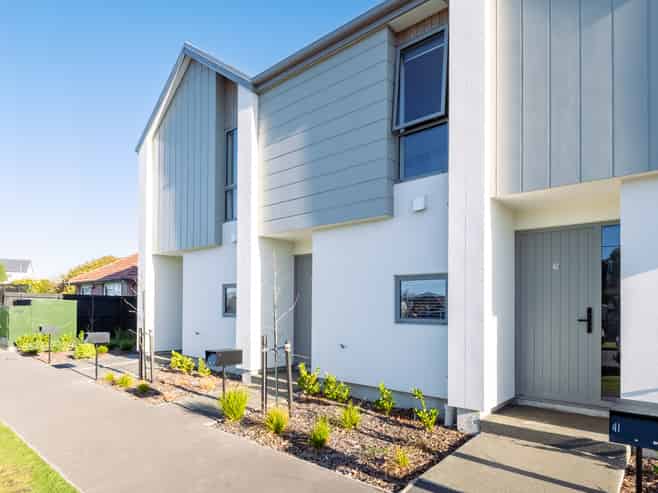 39 Bampton Street, Burwood