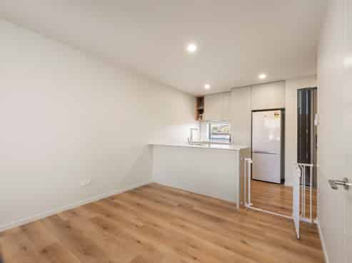 39 Bampton Street, Burwood