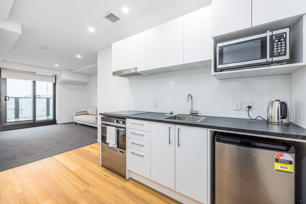 Bright North-Facing One Bedroom Apartment in Century on Anzac - Bild 3