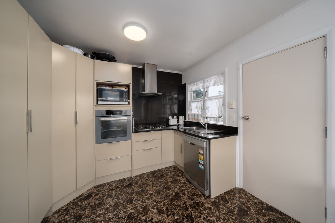 Unlock the Potential in This Johnsonville Gem - Widok 2
