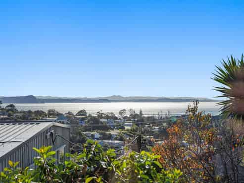 18a Rishworth Avenue, Stanmore Bay