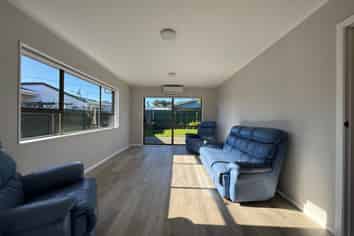 145 Tukapa Street, Westown