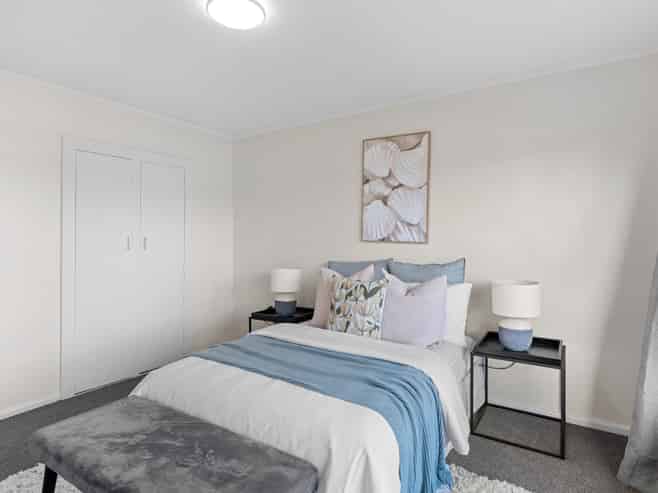 221 Breezes Road, Wainoni
