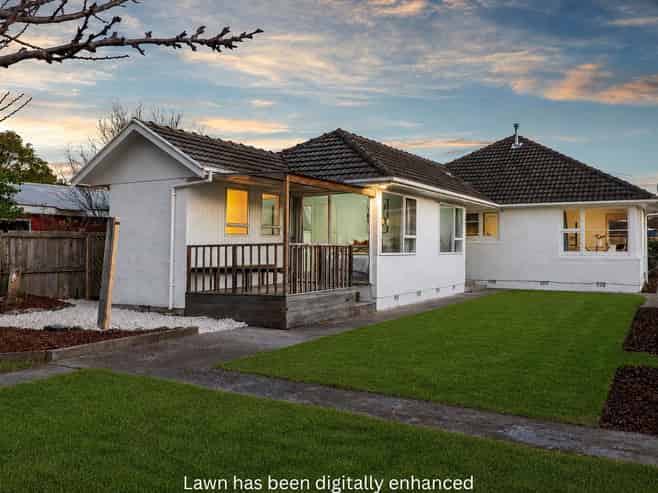 221 Breezes Road, Wainoni