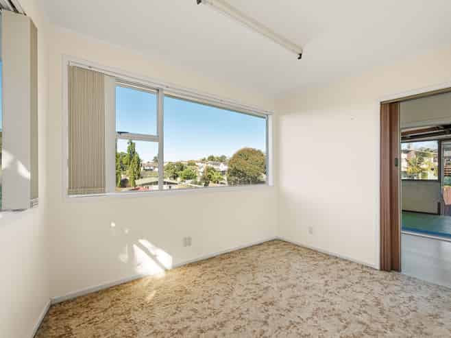 21 Felgrove Street, Glendene
