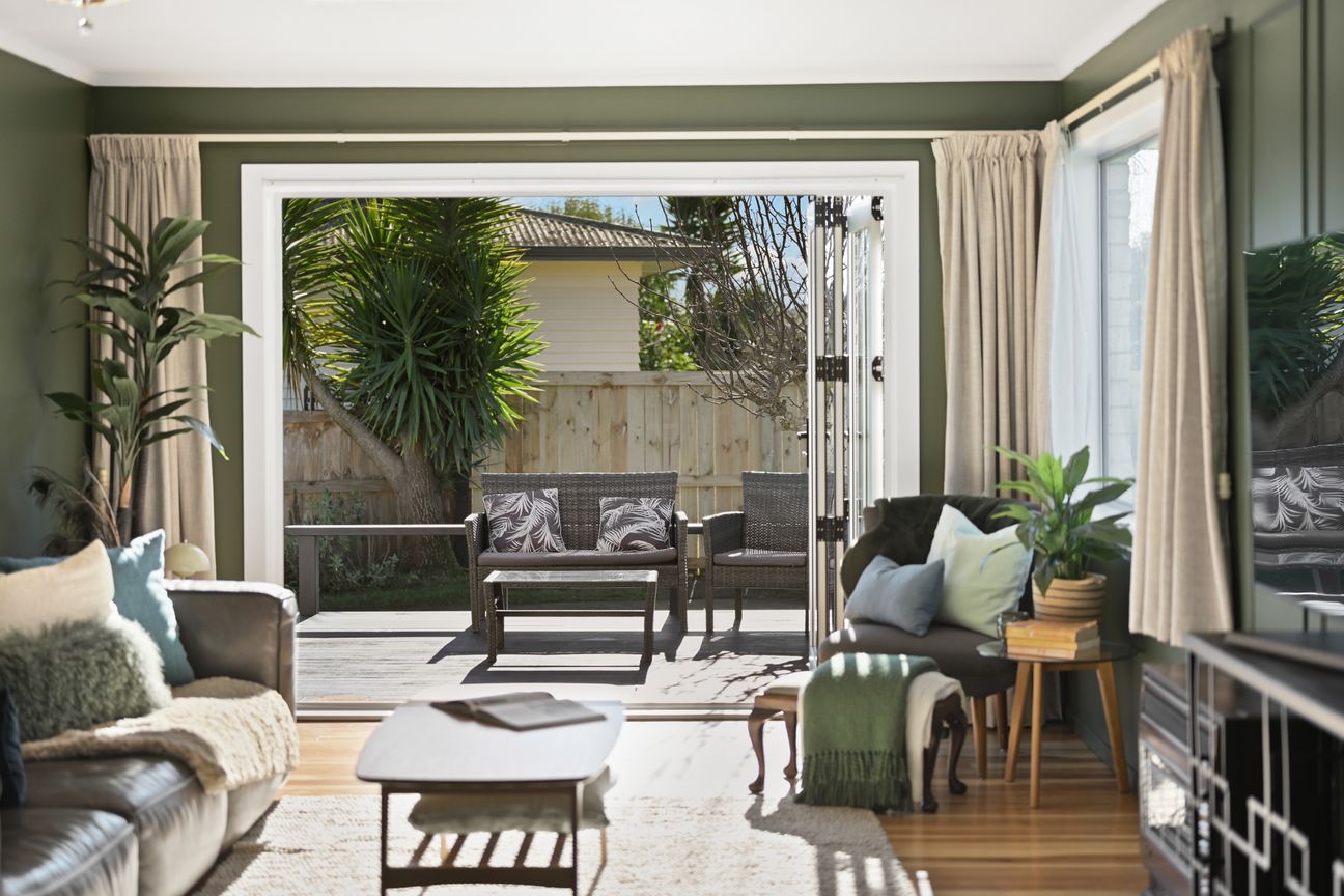 Timeless Brick Double Glazed & Stylishly Renovated - Mehr