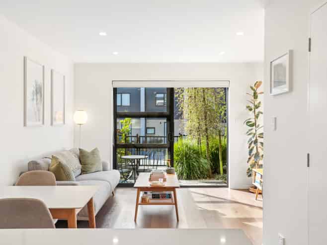 6 Jabuka Street, Glen Eden