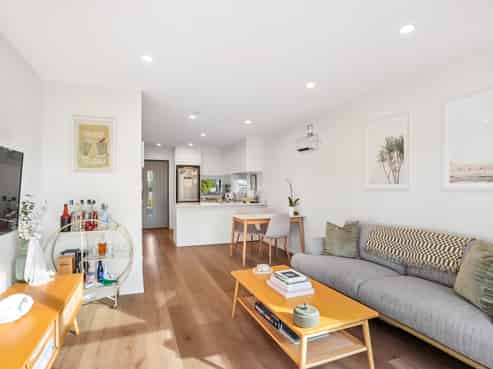 6 Jabuka Street, Glen Eden