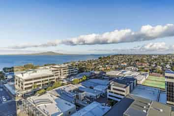 1303/3 Northcroft, Takapuna