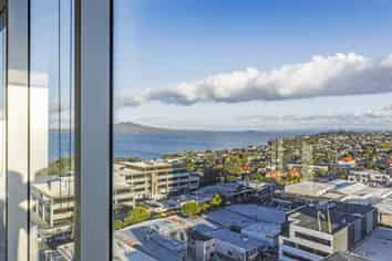 1303/3 Northcroft, Takapuna