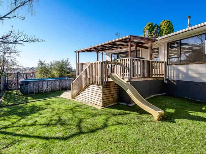 15 Amanda Avenue, Dinsdale