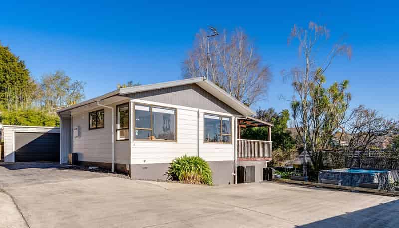 15 Amanda Avenue, Dinsdale
