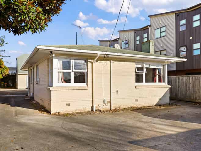 164A Old Farm Road, Hamilton East