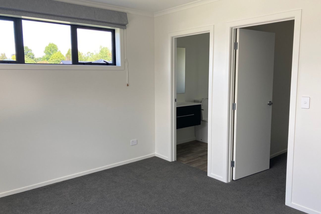 Modern Three Bedroom Home - Ansicht 5