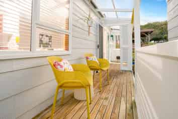 104 Tauhinu Road, Miramar