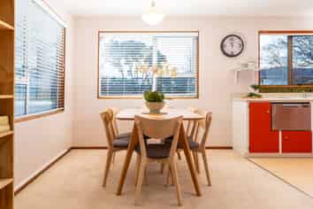 104 Tauhinu Road, Miramar