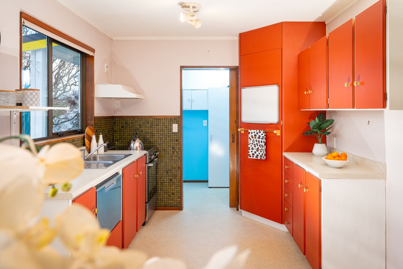 Easy-Care Living in the Heart of Miramar - Więcej