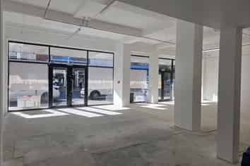 Affordable entry to prime retail strip