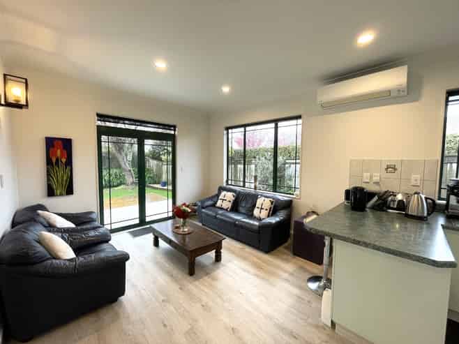 13 Kingsgate Row, Havelock North