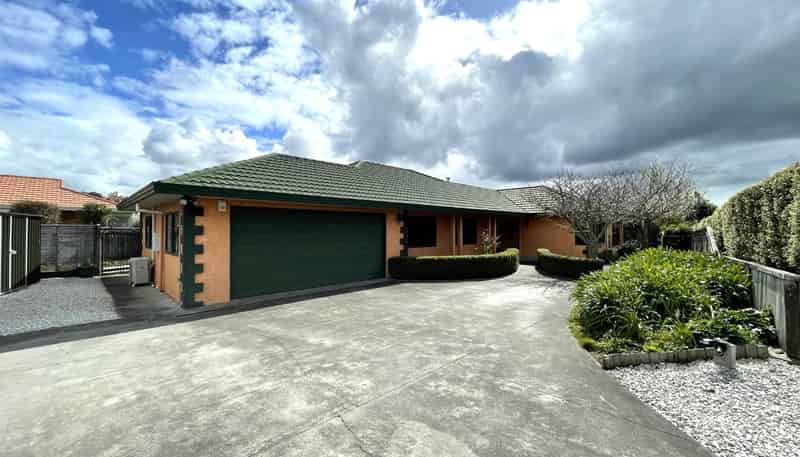 13 Kingsgate Row, Havelock North