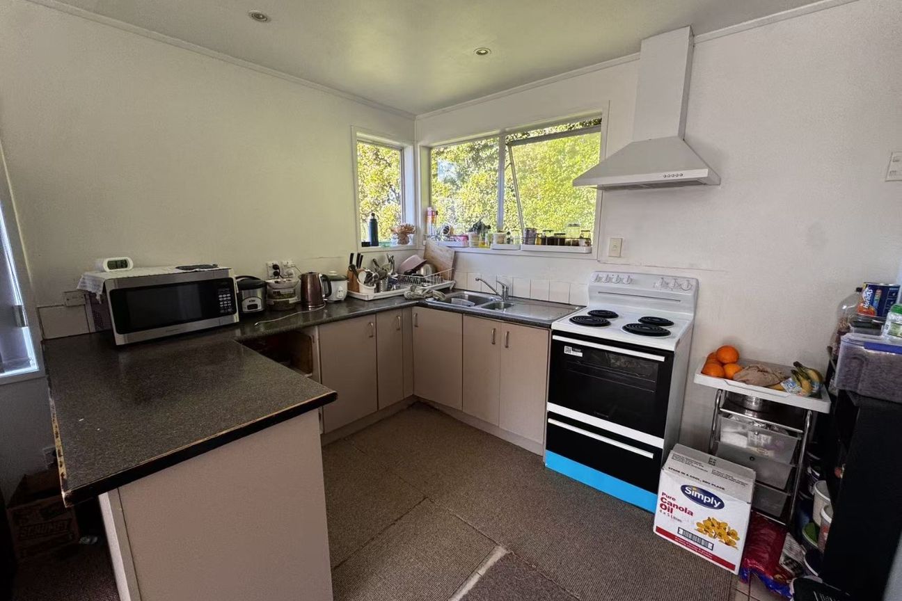 Spacious Family Home in a Convenient Totara Vale Location - Bild 2