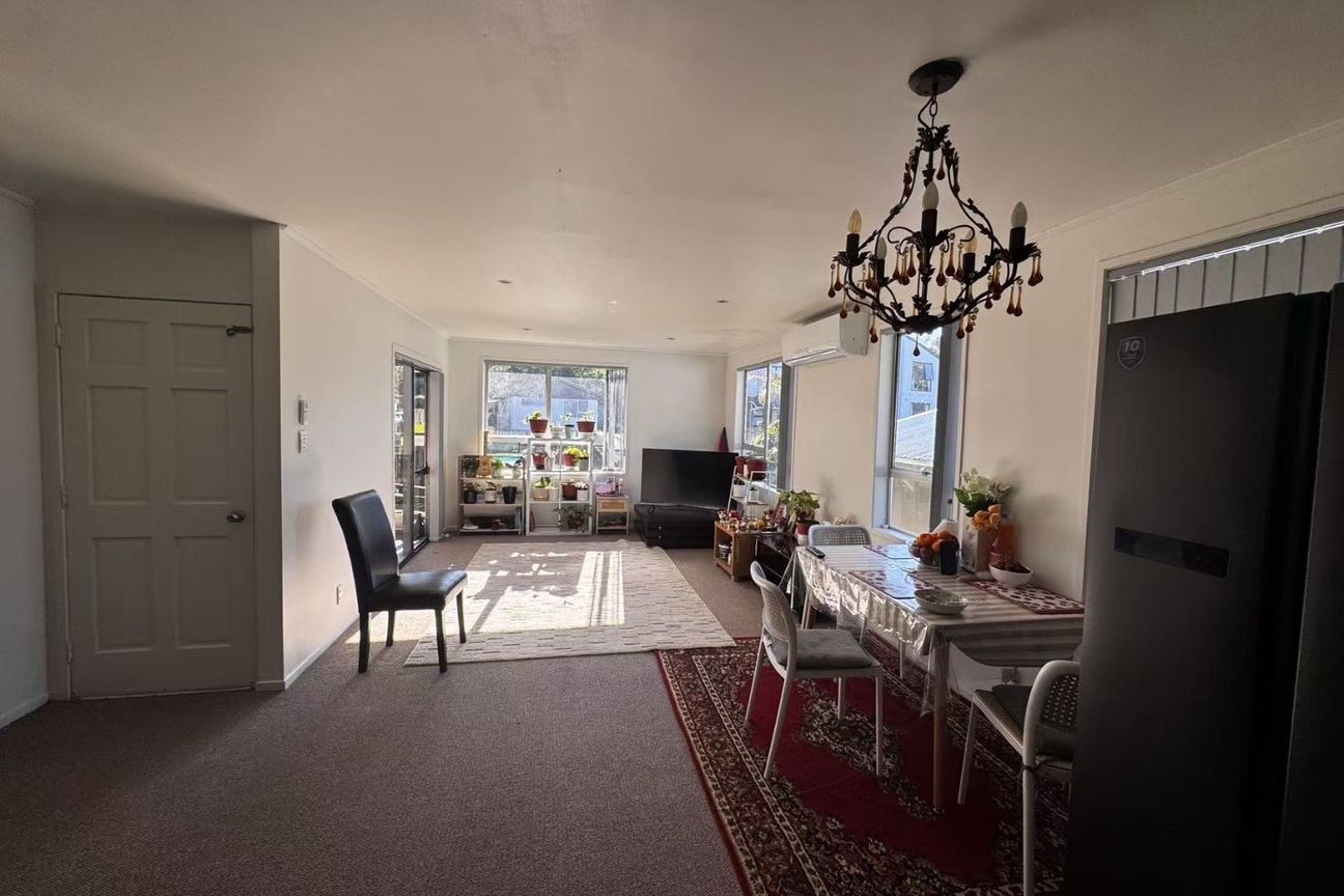 Spacious Family Home in a Convenient Totara Vale Location - Bild 4