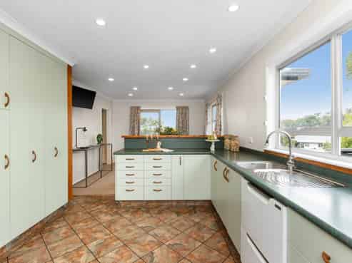 29 Tauroa Road, Havelock North
