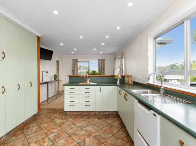 29 Tauroa Road, Havelock North