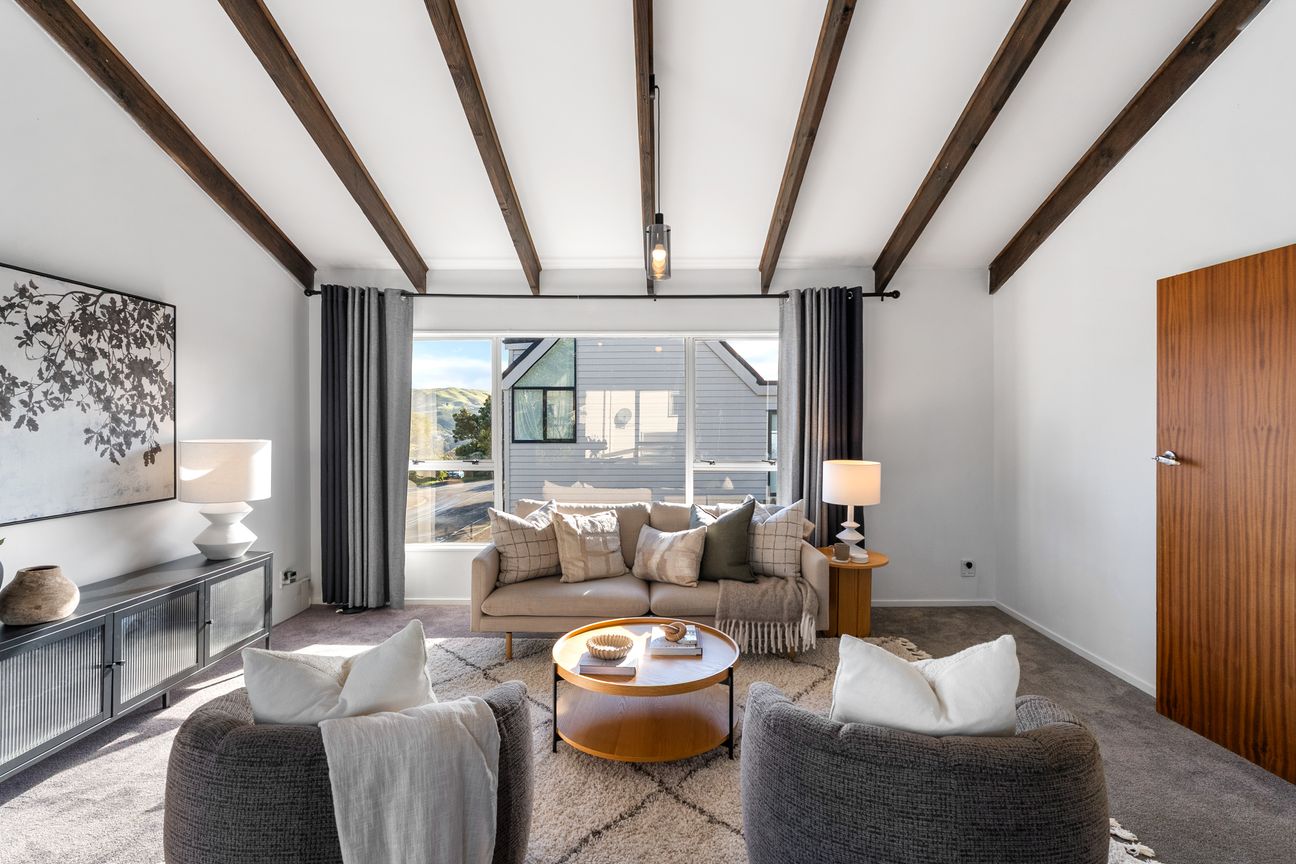 HOME & INCOME POTENTIAL! BEO $849,000 - Widok 6