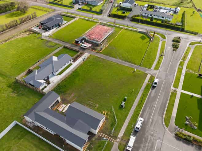 16 Allan Avenue, Makauri