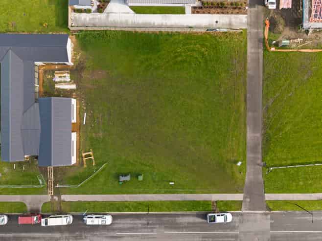 16 Allan Avenue, Makauri