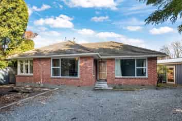 79 Racecourse Road, Sockburn
