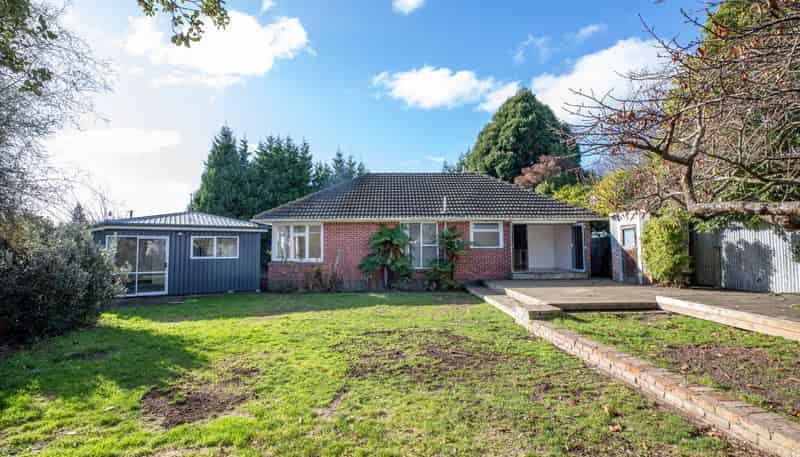 79 Racecourse Road, Sockburn