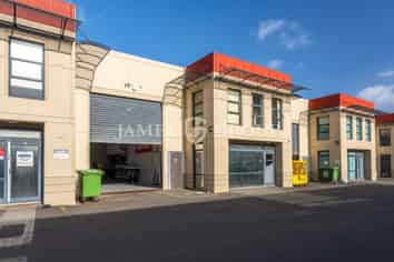 Vacant Possession |Tilt-Slab Airport Industrial