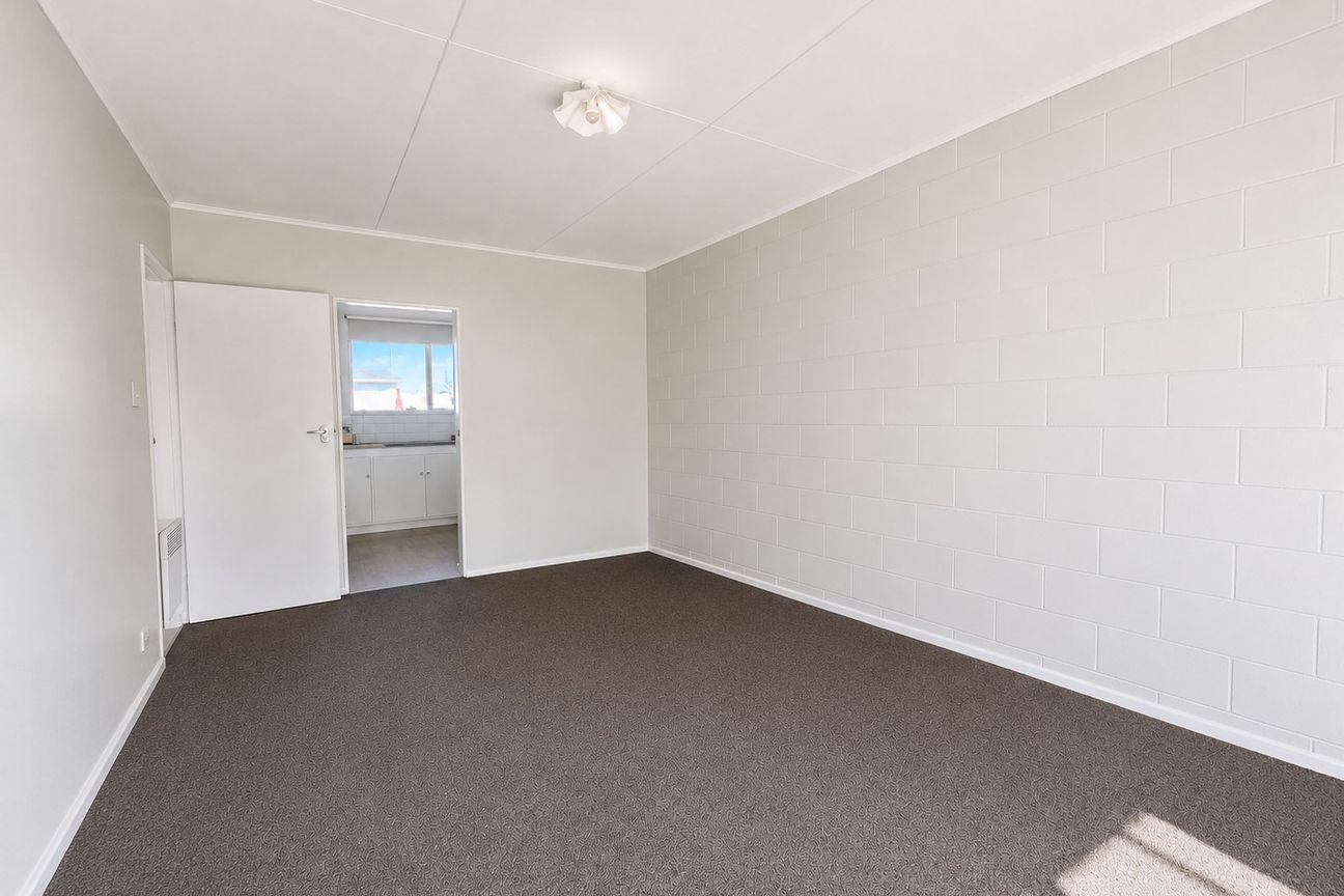 Spacious One-Bedroom Unit with Off-Street Parking – pohled 4