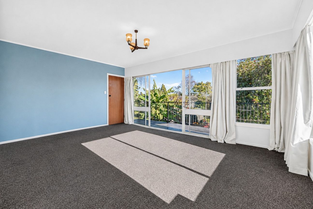 Elevated Family Living in Dinsdale - Aanzicht 5