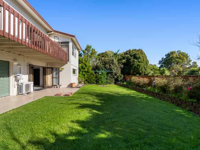 10 Oaktree Avenue, Browns Bay
