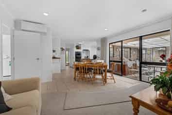 120 Walter Strevens Drive, CONIFER GROVE