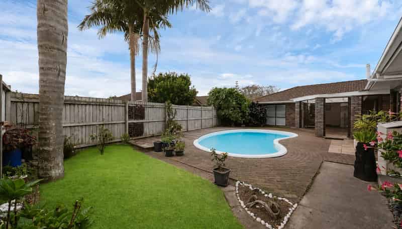 120 Walter Strevens Drive, CONIFER GROVE