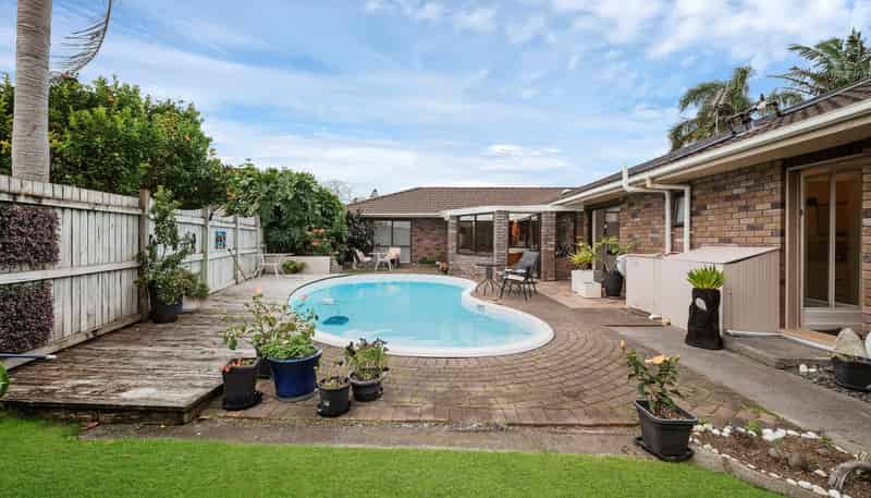 120 Walter Strevens Drive, CONIFER GROVE