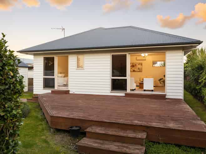 73 Cook Street, Hamilton East
