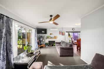 1179 East Coast Road, Kaiaua