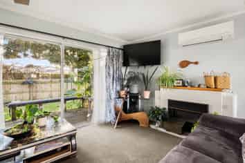 1179 East Coast Road, Kaiaua
