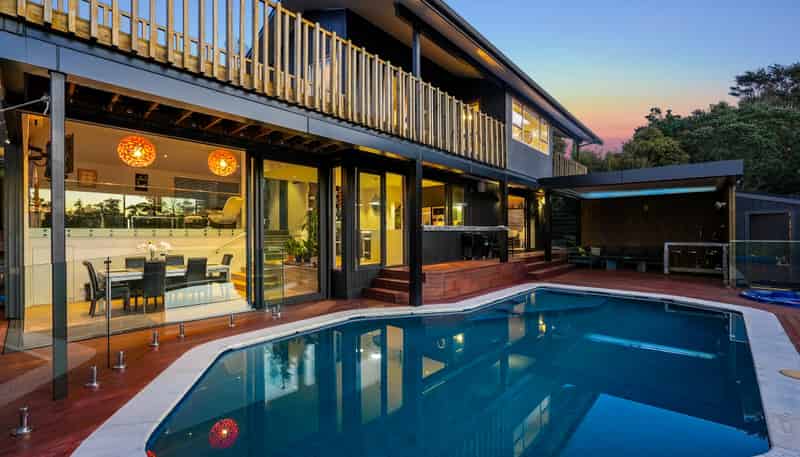 8 Aberdeen Road, Campbells Bay