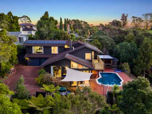 8 Aberdeen Road, Campbells Bay