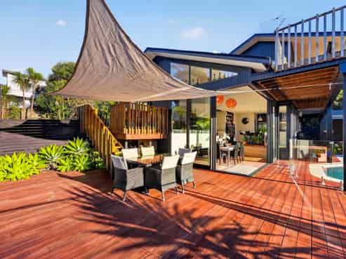 8 Aberdeen Road, Campbells Bay