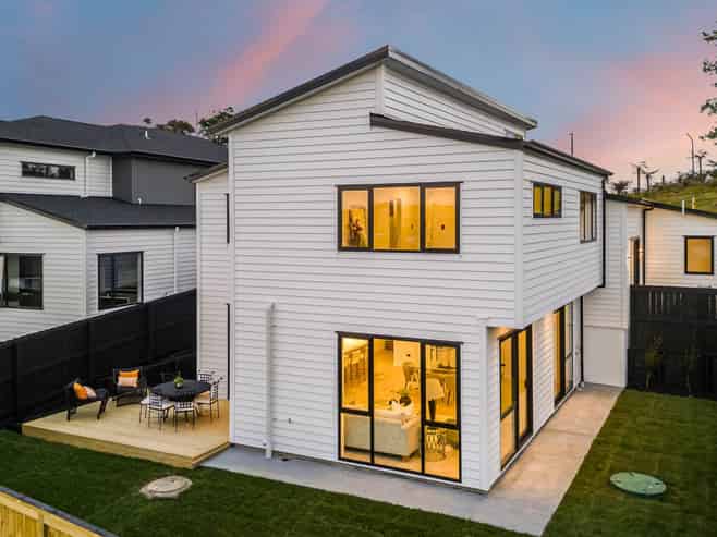 105 Skulander Crescent, Millwater