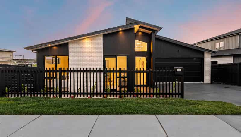 105 Skulander Crescent, Millwater