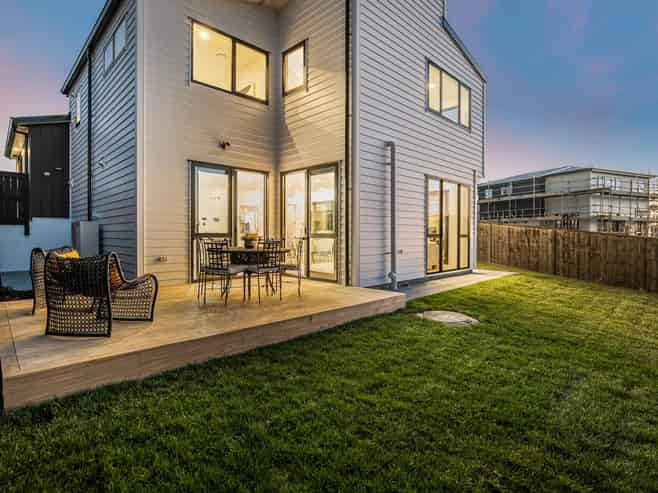 105 Skulander Crescent, Millwater