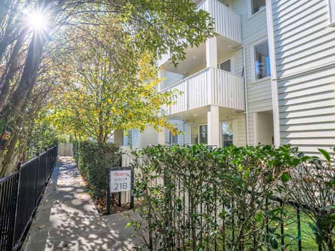 110/21B Swanson Road, Henderson